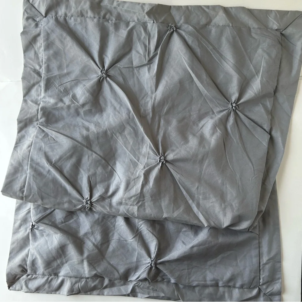 3/$20 1 Piece- UNIQUE HOME 100% MICROFIBER POLYESTER KING